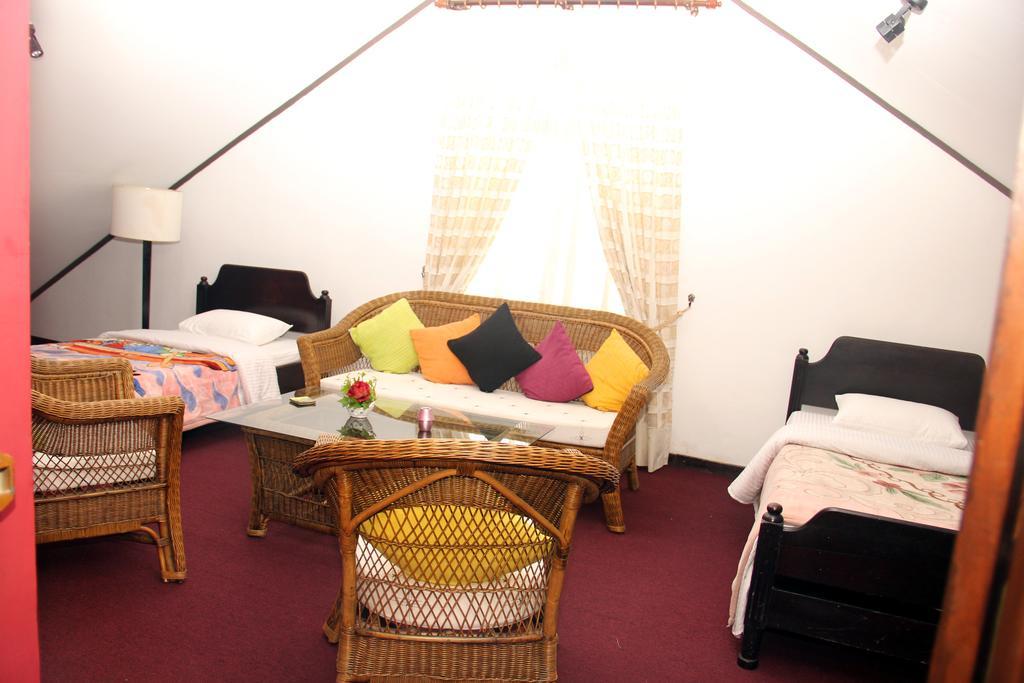 Perera Homestay Nuwara Eliya Exterior foto